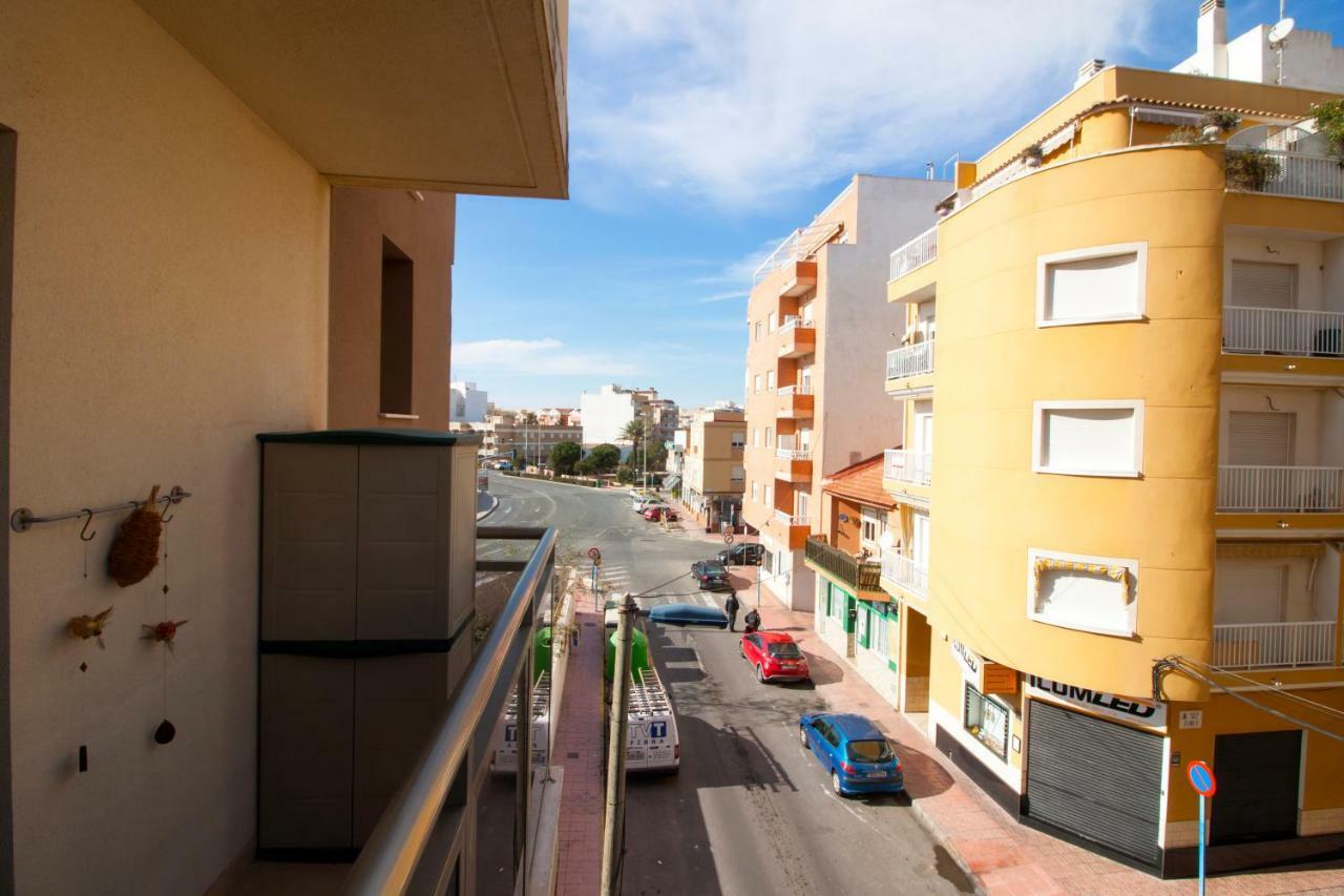 El Apartamento De Maria Jose Torrevieja Exterior foto