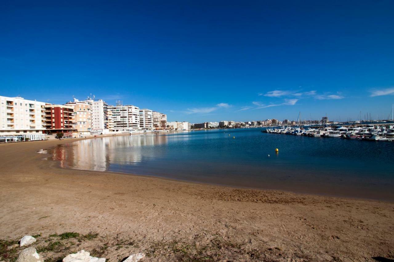 El Apartamento De Maria Jose Torrevieja Exterior foto